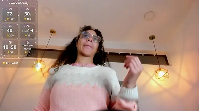 Chat XXX en directo de Hanna_Cornee_