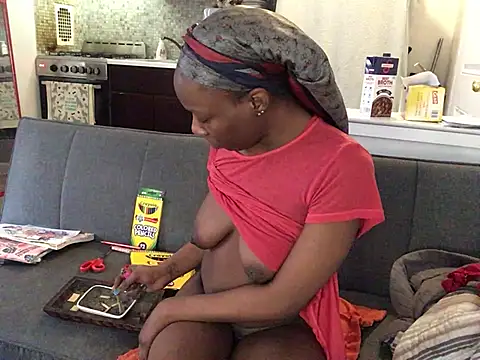 littyleesh1 élő XXX-chatje