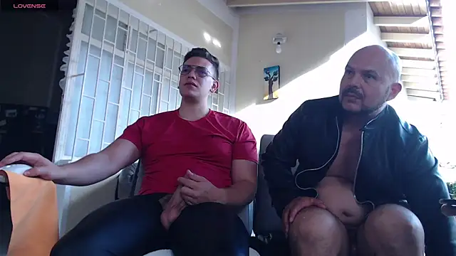 Neil_and_isaac Adlı Modelin Web Kamerası Şovu