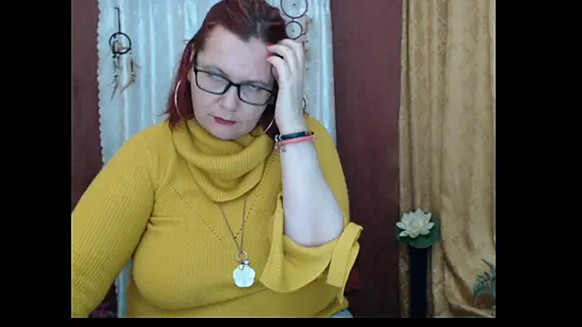 PlayfullMature élő XXX-chatje