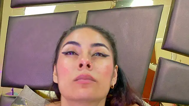 NicoleEsposito élő XXX-chatje