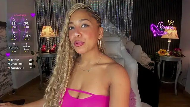 AmarafireのライブXXXチャット