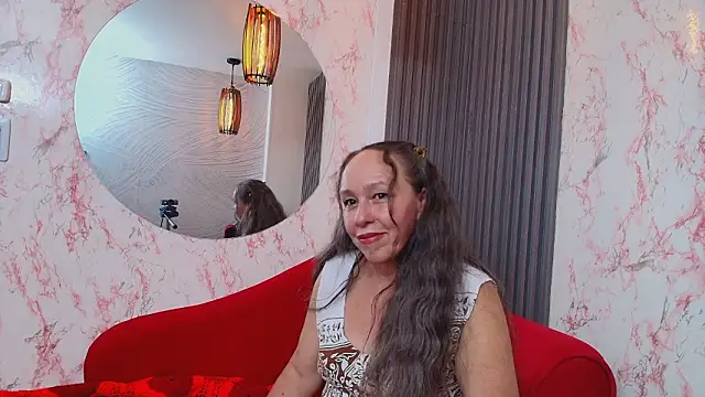 Helenna_Rose Adlı Modelin Canlı XXX Sohbeti