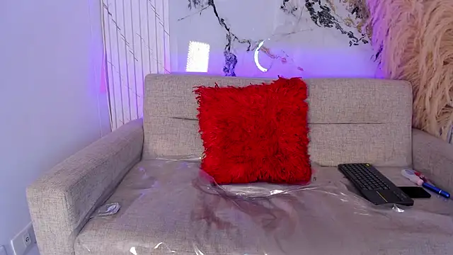 AnaiaClarck Adlı Modelin Canlı XXX Sohbeti