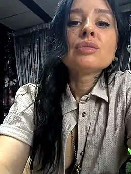 KikiXRedn Live XXX chat