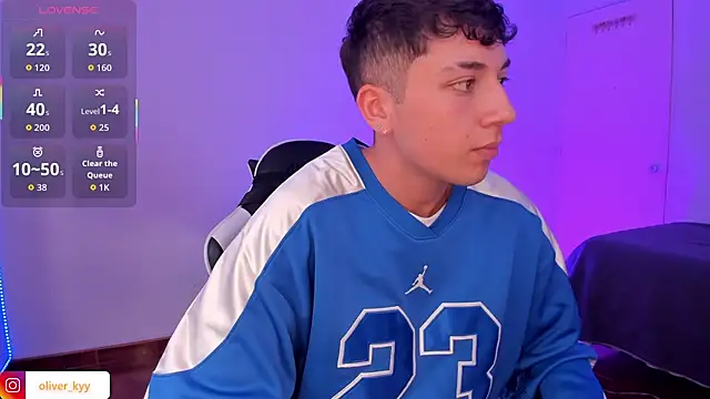 oliver_kyy Adlı Modelin Web Kamerası Şovu