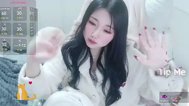 Hibikiii_'s Live XXX Chat