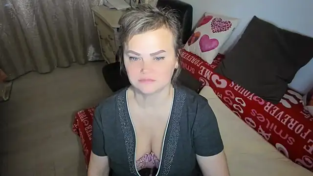 MildMatureのウェブカメラショー