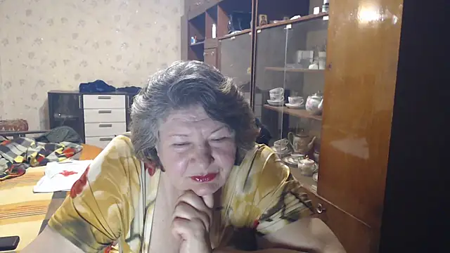 HotLusi: онлайн-секс-чат