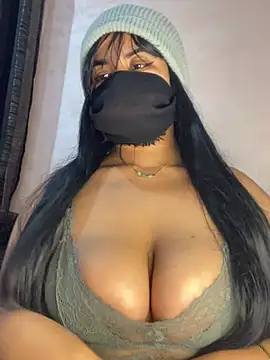 Nabila-hanouna Show Webcam