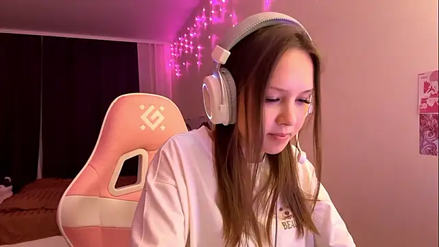 Nelly_Sweetgirl Webcamshow