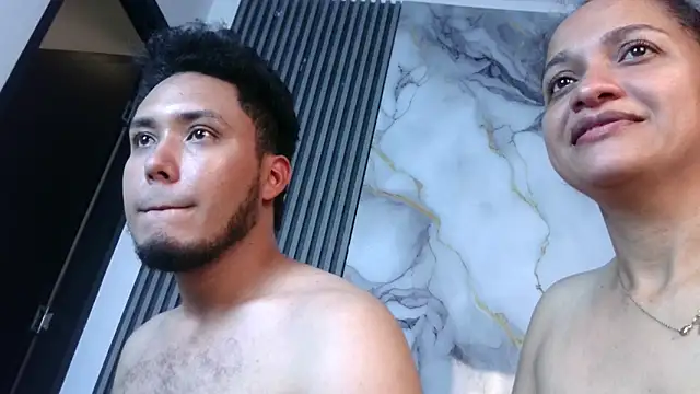 LunandCarlos Live XXX-Chat