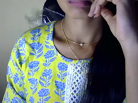 Khushi_v 라이브 XXX 채팅