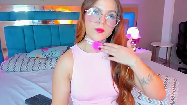 VictoriaLasse's Live XXX Chat