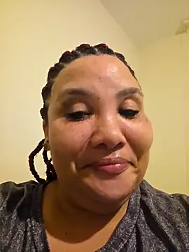 Curvy-Nthabi_X webkamerás műsora