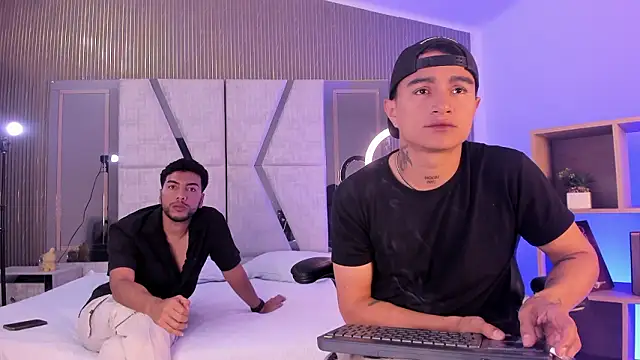 LiamDeep live XXX chat