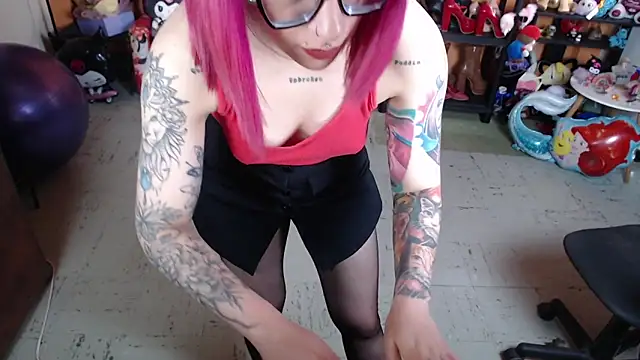 MissMiia2 现场XXX聊天