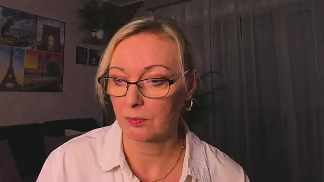 vanessa_chat: διαδικτυακό σόου στην κάμερα