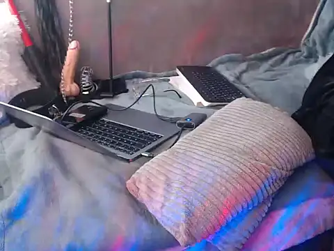 Živý XXX chat GoddessMonicaAngels