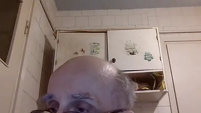 mariusica1@xh Chat XXX in diretta