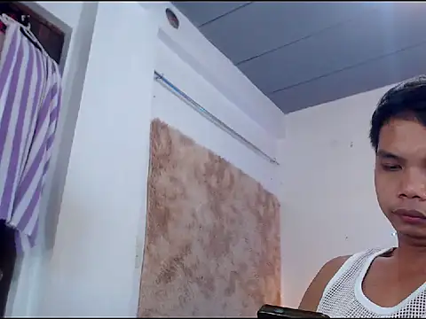 XExtraServiceManX's Live XXX Chat