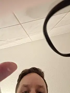 MariusStar's Live XXX Chat