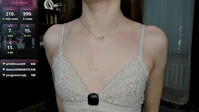 JuliannaLeiding élő XXX-chatje