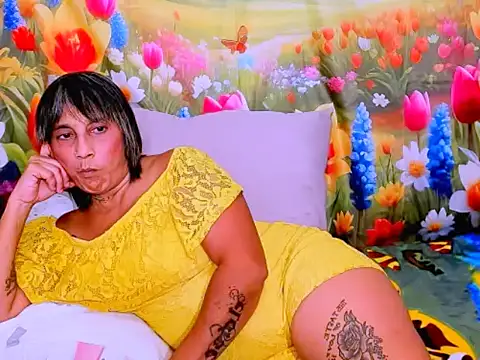 indianroxy: απευθείας συνομιλία ΧΧΧ