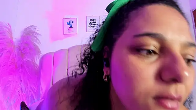 _aithanaa_ Live XXX-Chat