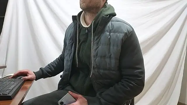 spidy922 Adlı Modelin Canlı XXX Sohbeti