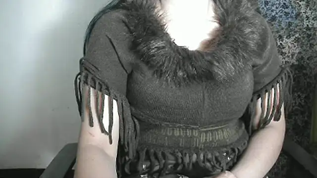 Chanchal--Navya Adlı Modelin Canlı XXX Sohbeti