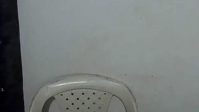 charrysexy1 Adlı Modelin Canlı XXX Sohbeti