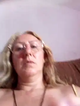 Chat XXX en directo de MILEIDE980