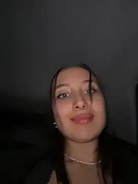 ICrazyOneIRL's Live XXX Chat