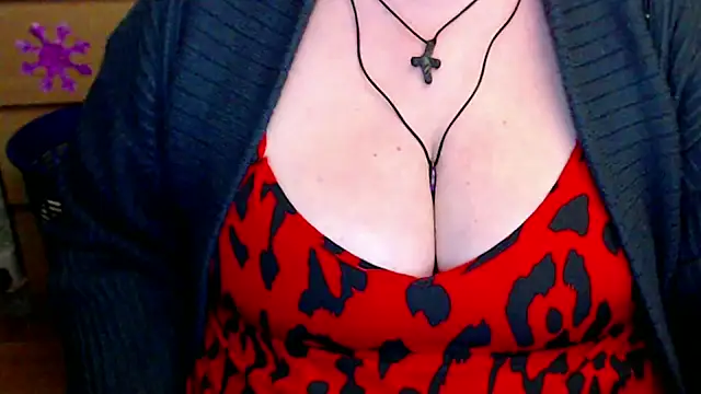 XXX chat uživo modela mayasmith