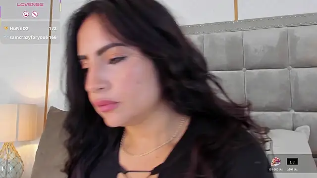 XXX chat uživo modela ZaraVesari