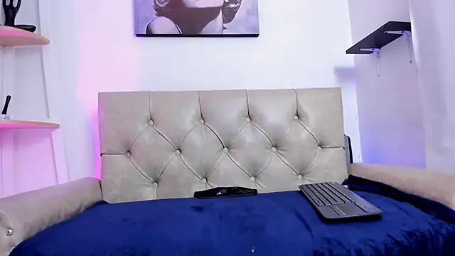 AuroraSimmons webcam show