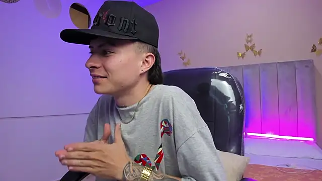 Nascary_Fox: απευθείας συνομιλία ΧΧΧ