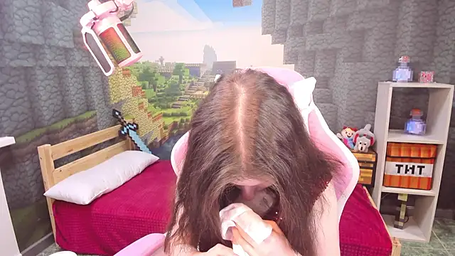 KiraDuvall 即時 XXX 聊天