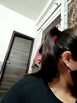 Wow_Riya Show Webcam