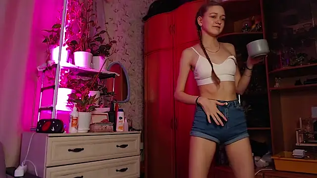 Adeline_MaxwellのライブXXXチャット