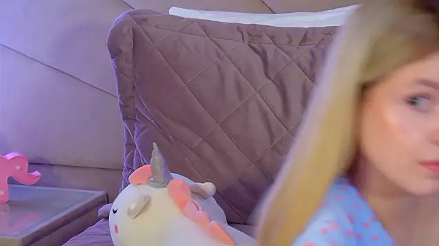 MilanaBalmain: απευθείας συνομιλία ΧΧΧ