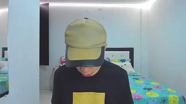 Chatroom XXX en direct de Zacktorres_