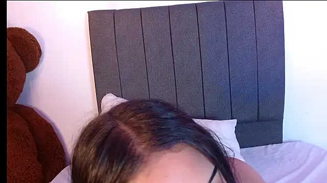 Онлайн чат XXX Emadelacroix