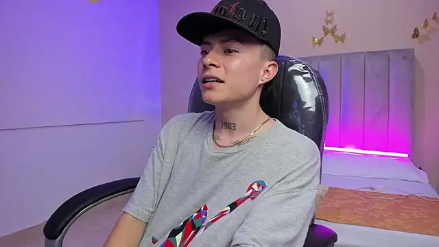 Chat +18 de Nascary_Fox ao vivo