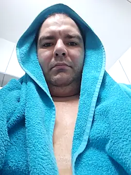 Andrew1900529 Live XXX Chat