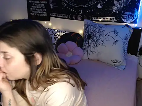 Živý XXX chat AlienforTwenty