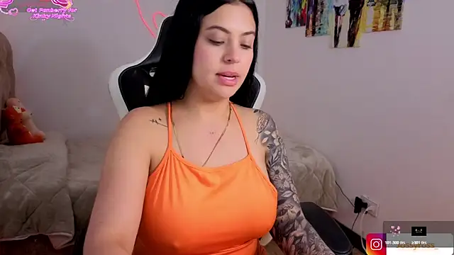 Victoryyy_ live XXX chat