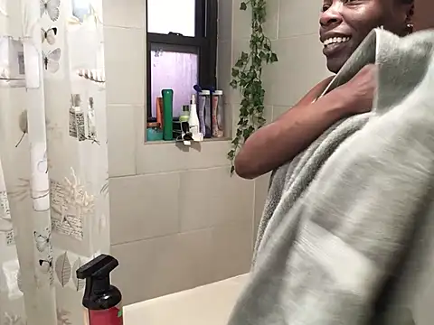 littyleesh1's Webcam Show