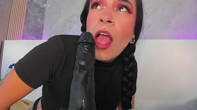 PamelaRed_ live XXX chat